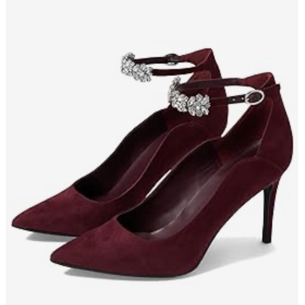 Marc Fisher suede pumps